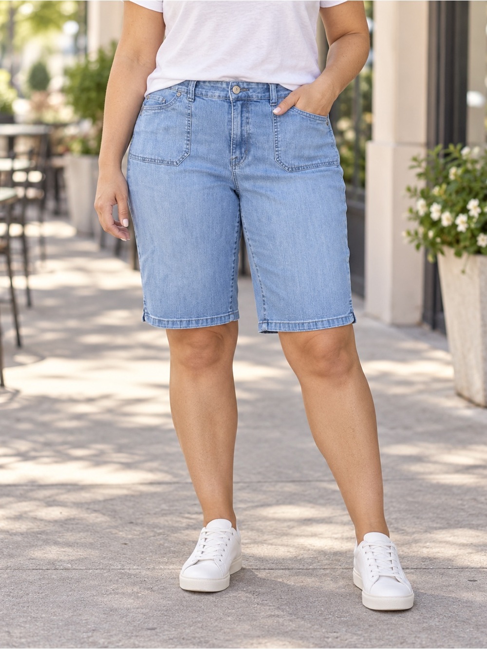 Style & Co Women’s Size 16 Light Wash Stretch Denim Bermuda Shorts